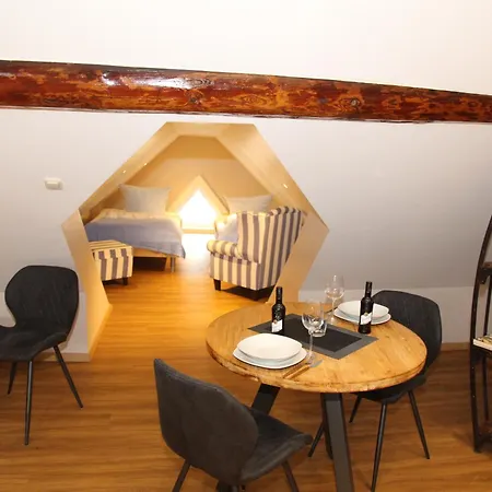 Apartman Burghaus 4 *