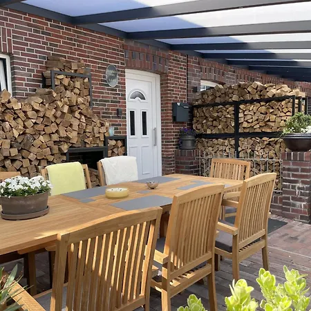 Burghaus 4 Greetsiel